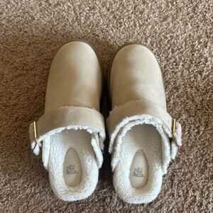 Wild Fable Cream Slip-On Mules